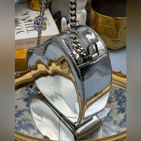 🆕 HUGO 🧿 NWOT Heart-Shaped LOVE Crossbody Bag, Silver-Tone Material - Picture 6 of 15